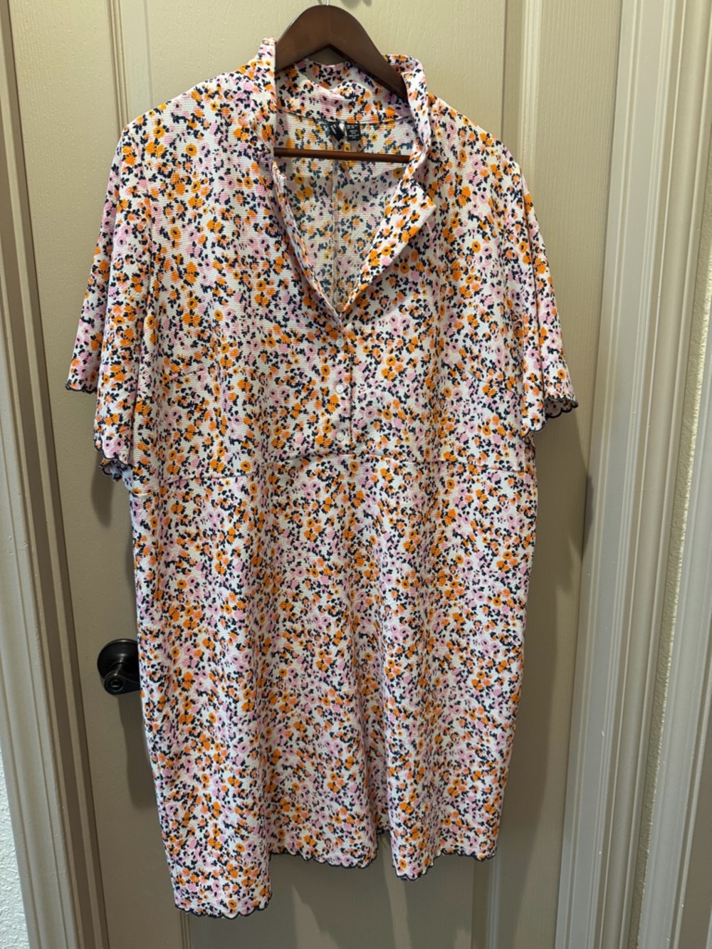 Vero Moda Short-Sleeve Button Shirt - White with Pink & Orange Floral Print